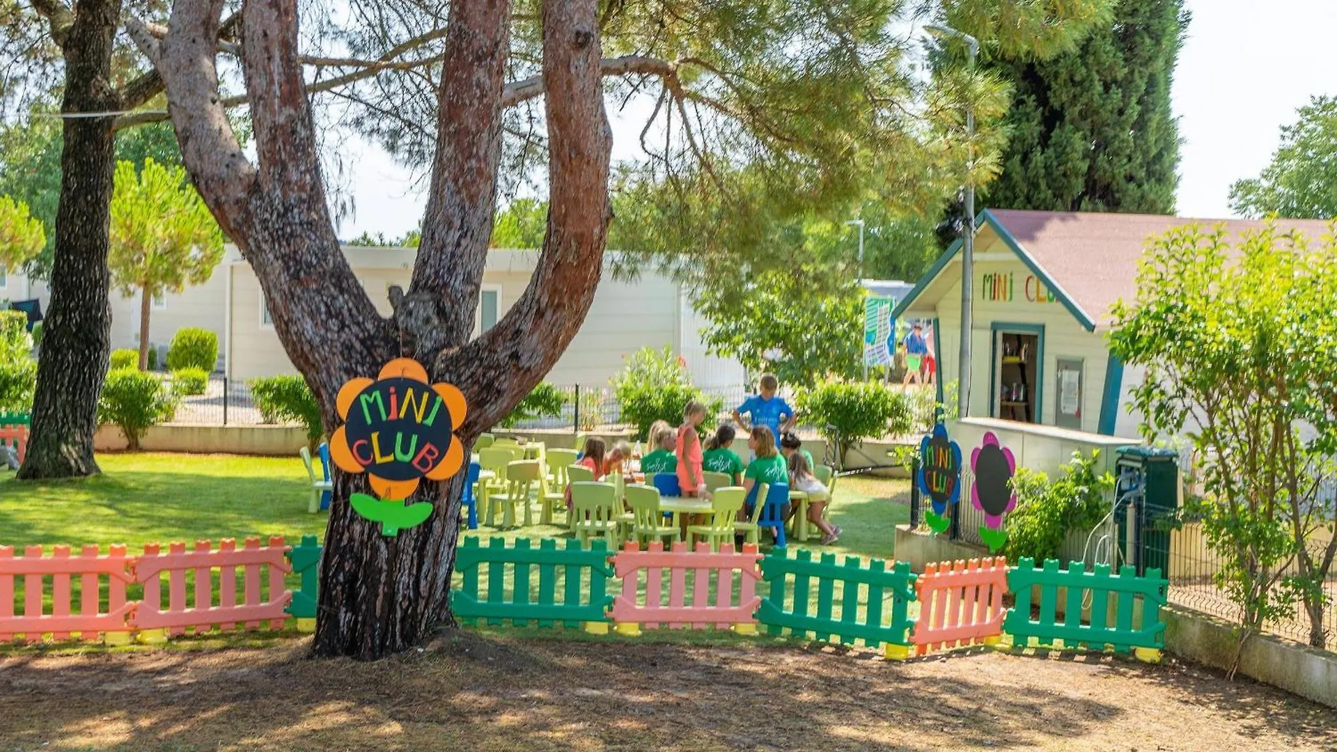 Eurocamp Mobile Homes At Campsite Valkanela Funtana