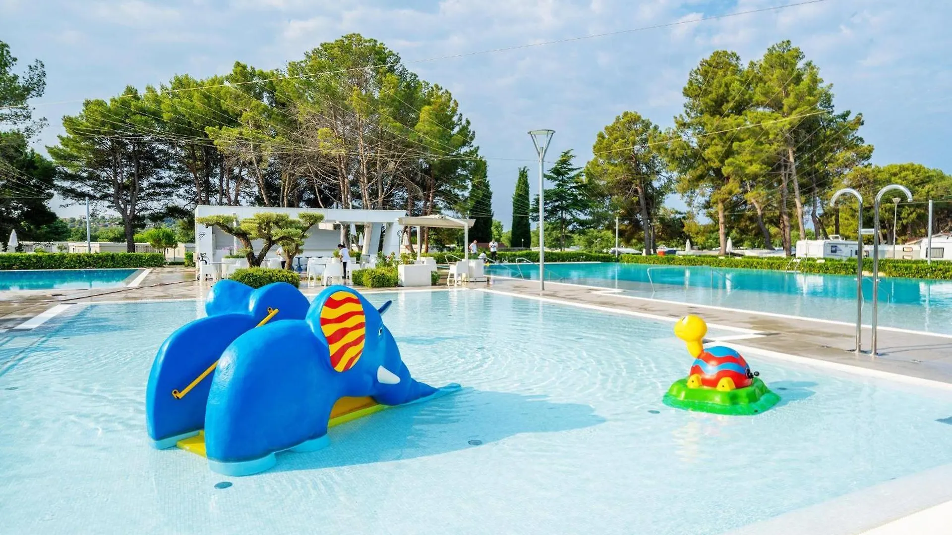 Eurocamp Mobile Homes At Campsite Valkanela Funtana
